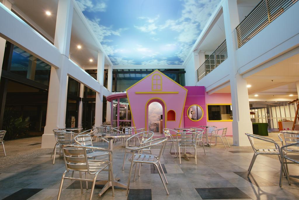 منتجع وسبا ساند آند ساندلز ديزارو بيتش دِسارو المظهر الخارجي الصورة The interior of the school
