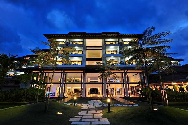 منتجع وسبا ساند آند ساندلز ديزارو بيتش دِسارو المظهر الخارجي الصورة The hotel's main building