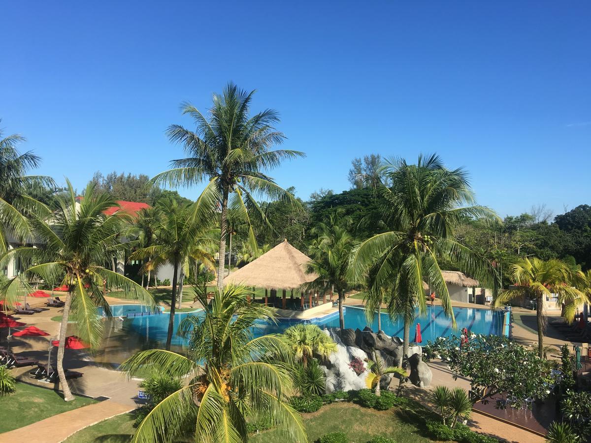 منتجع وسبا ساند آند ساندلز ديزارو بيتش دِسارو المظهر الخارجي الصورة The pool at the resort